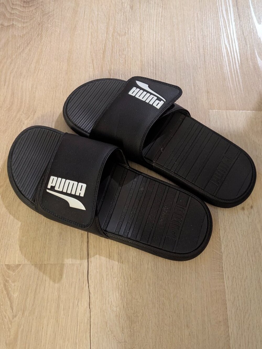 Puma Velcro Slides - Picture 3 of 7